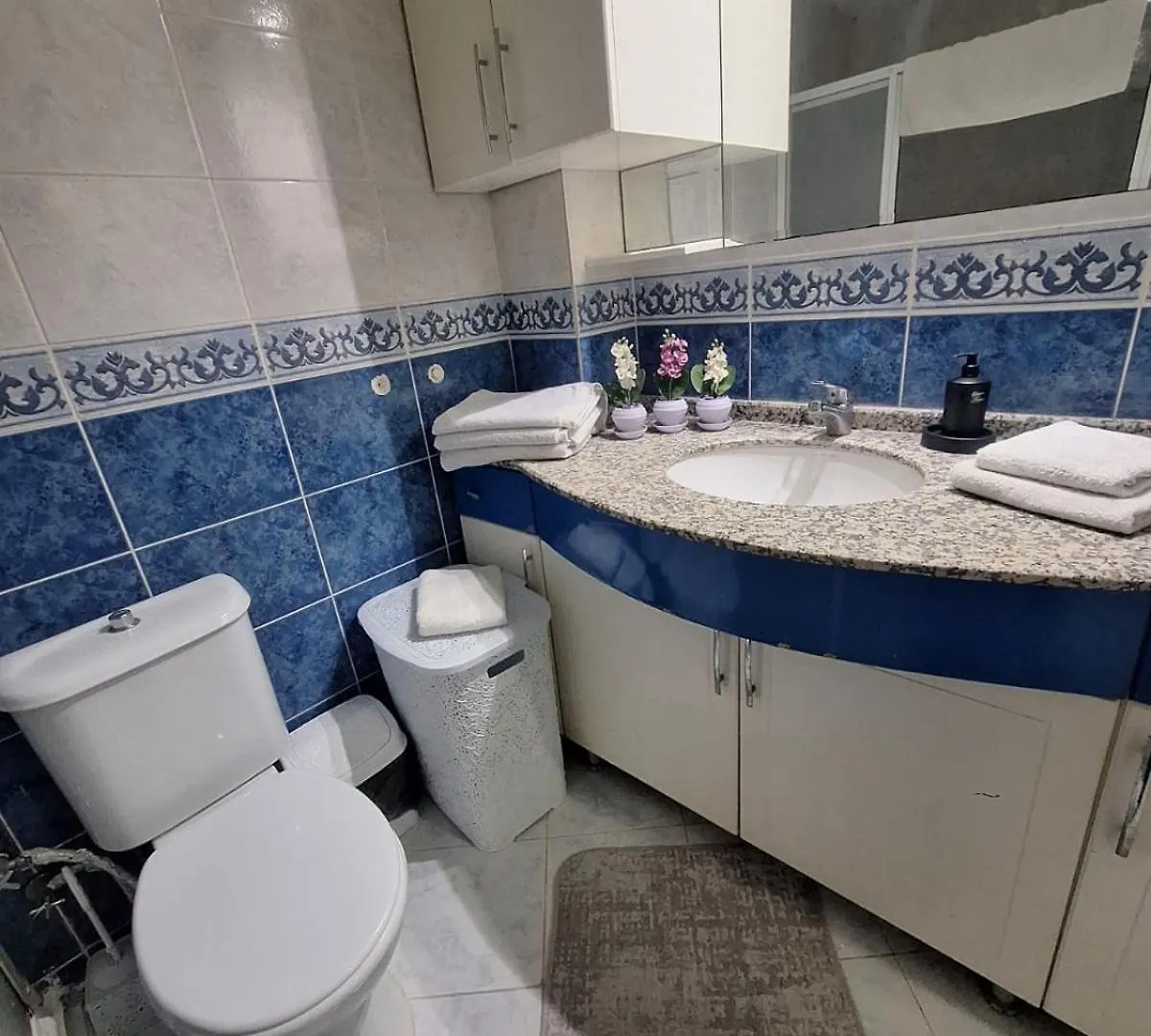 Daire 3Ege Ueniversitesine Ve Hastane Ye Cok Yakin Aile Icin Uygun Bornova